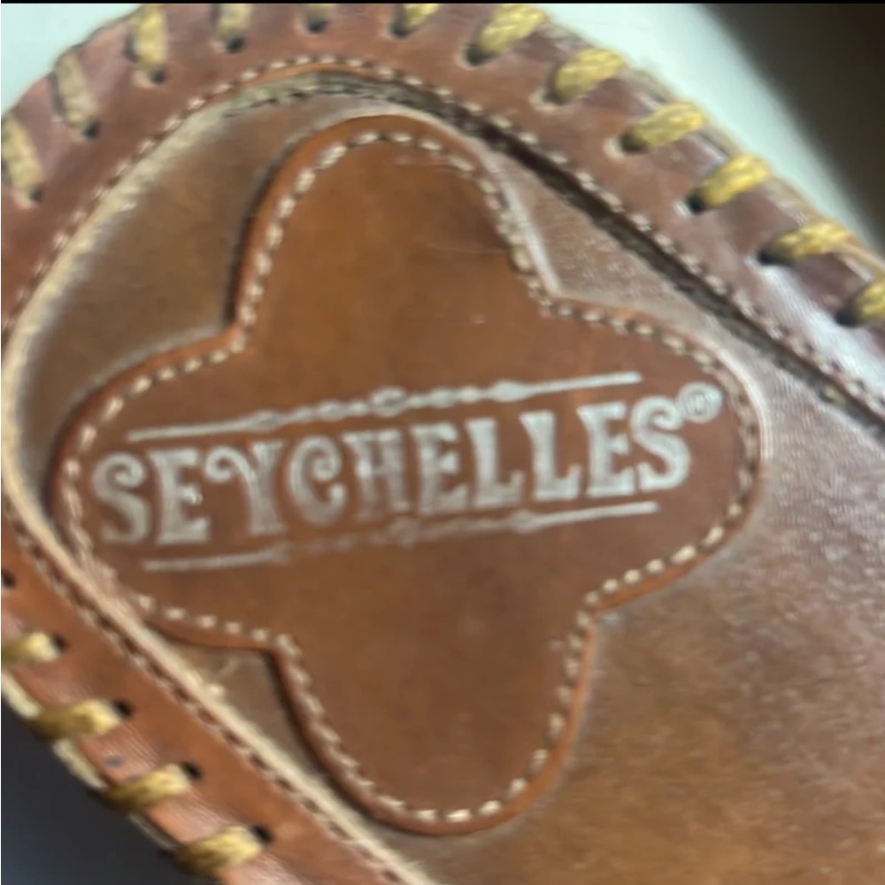 The perfect slide on -Seychelles sandals